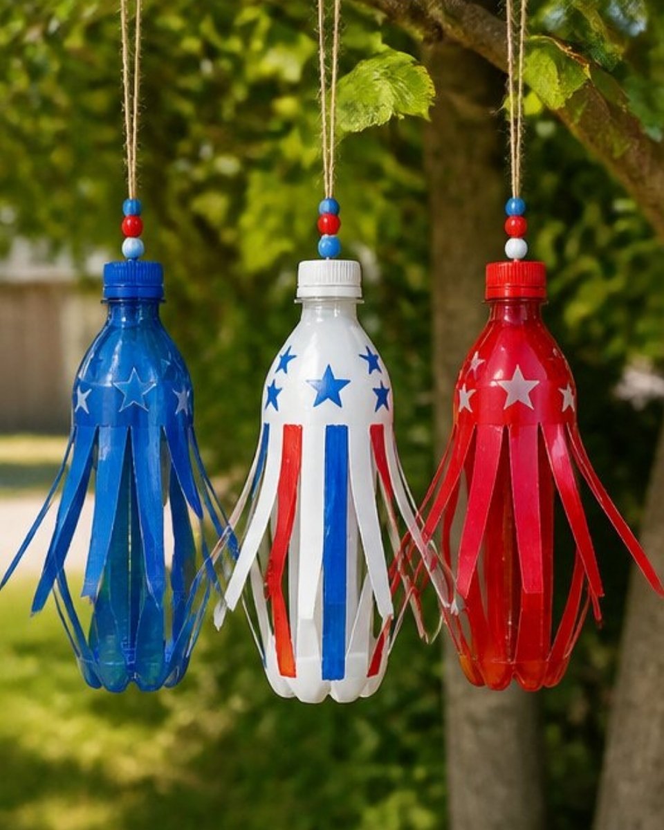 4th of July Plastic Bottle Spinners